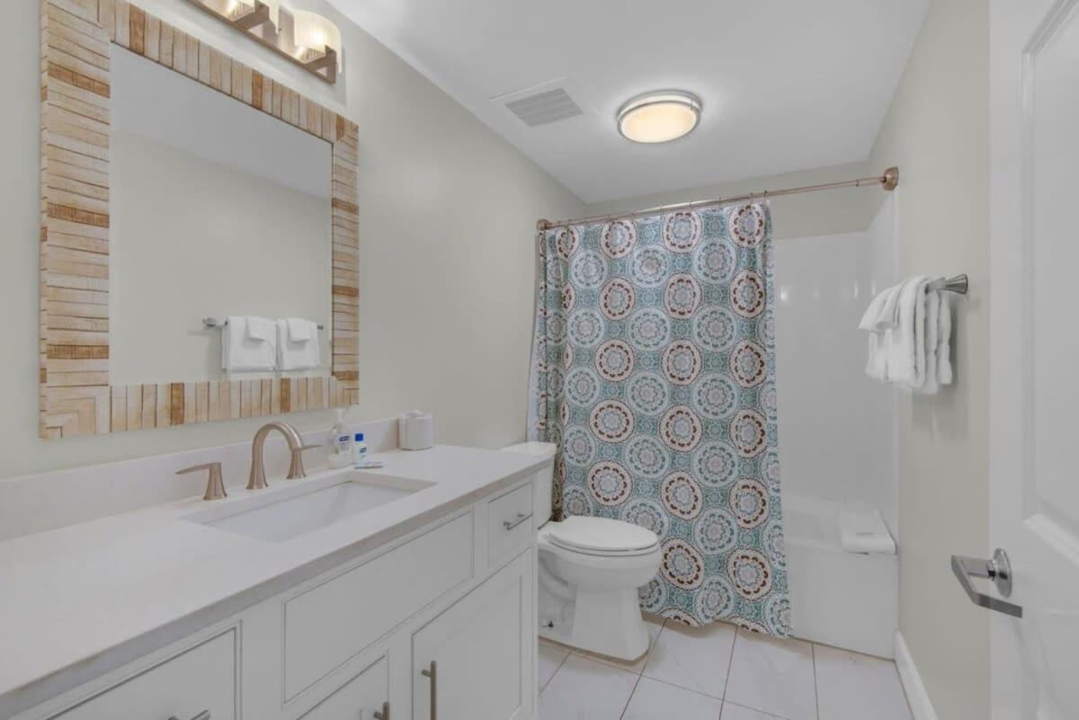Brightly Furnished Beachfront Condominium By Brightwild Panama City Beach Kültér fotó
